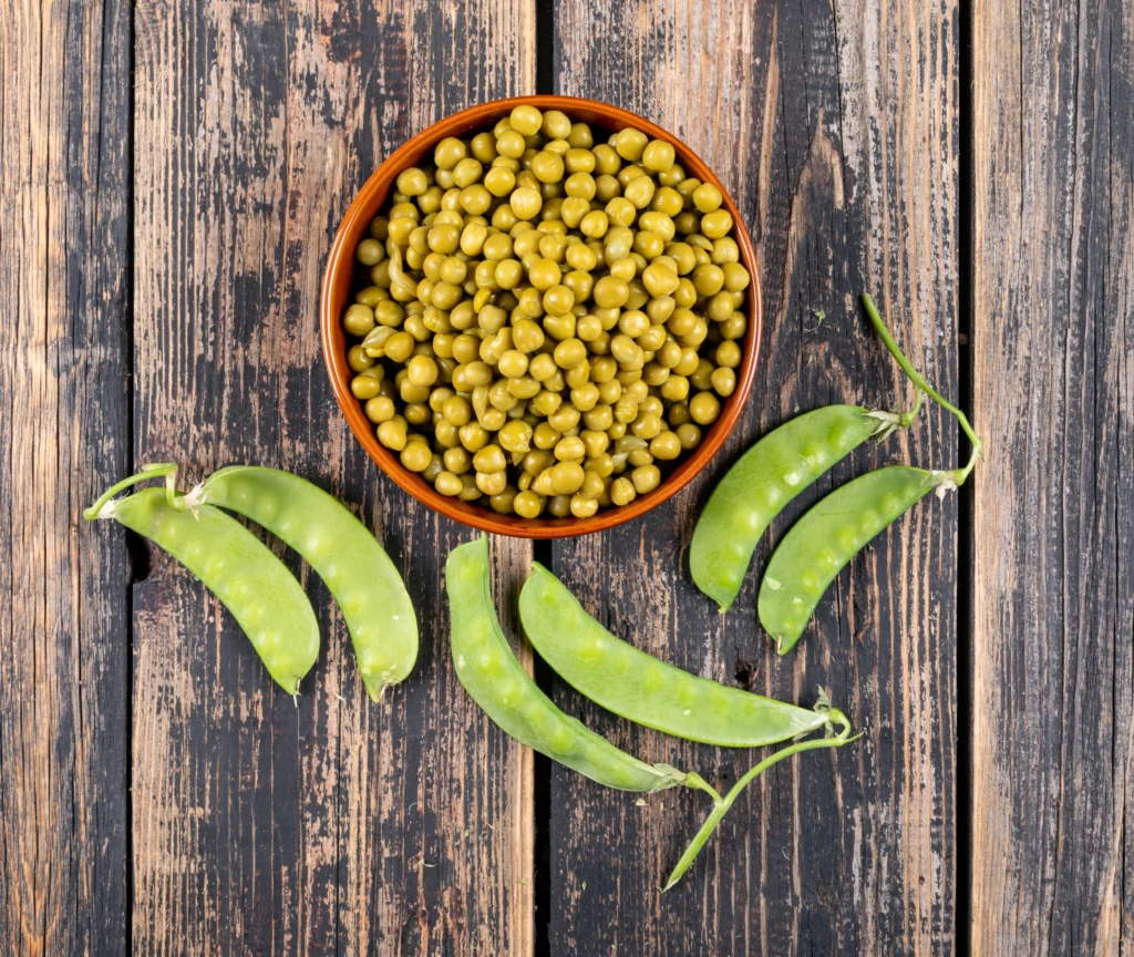 peas-bowl-inside-pods
